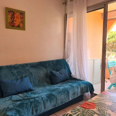 Moderne Avec Piscine, 200m - 4 Couchages, Cap D'agde - Fr-1-249-388